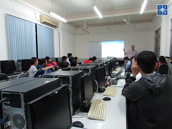 Chia sẻ từ chuyên gia về Kiểm thử tự động : “Action Based Testing in the Modern World”