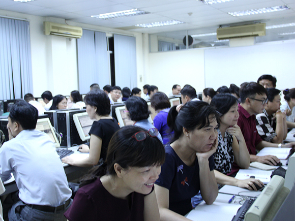 Khám phá giờ học bổ ích của lớp Luyện thi Chứng Chỉ Ứng Dụng CNTT